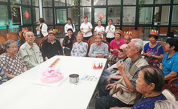 生命有你，日美夜华；快意相随，乐享天年。 亲